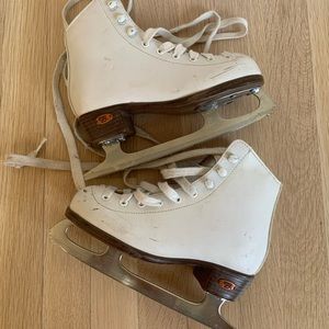 USED Riedell Kids Ice Skates size 13